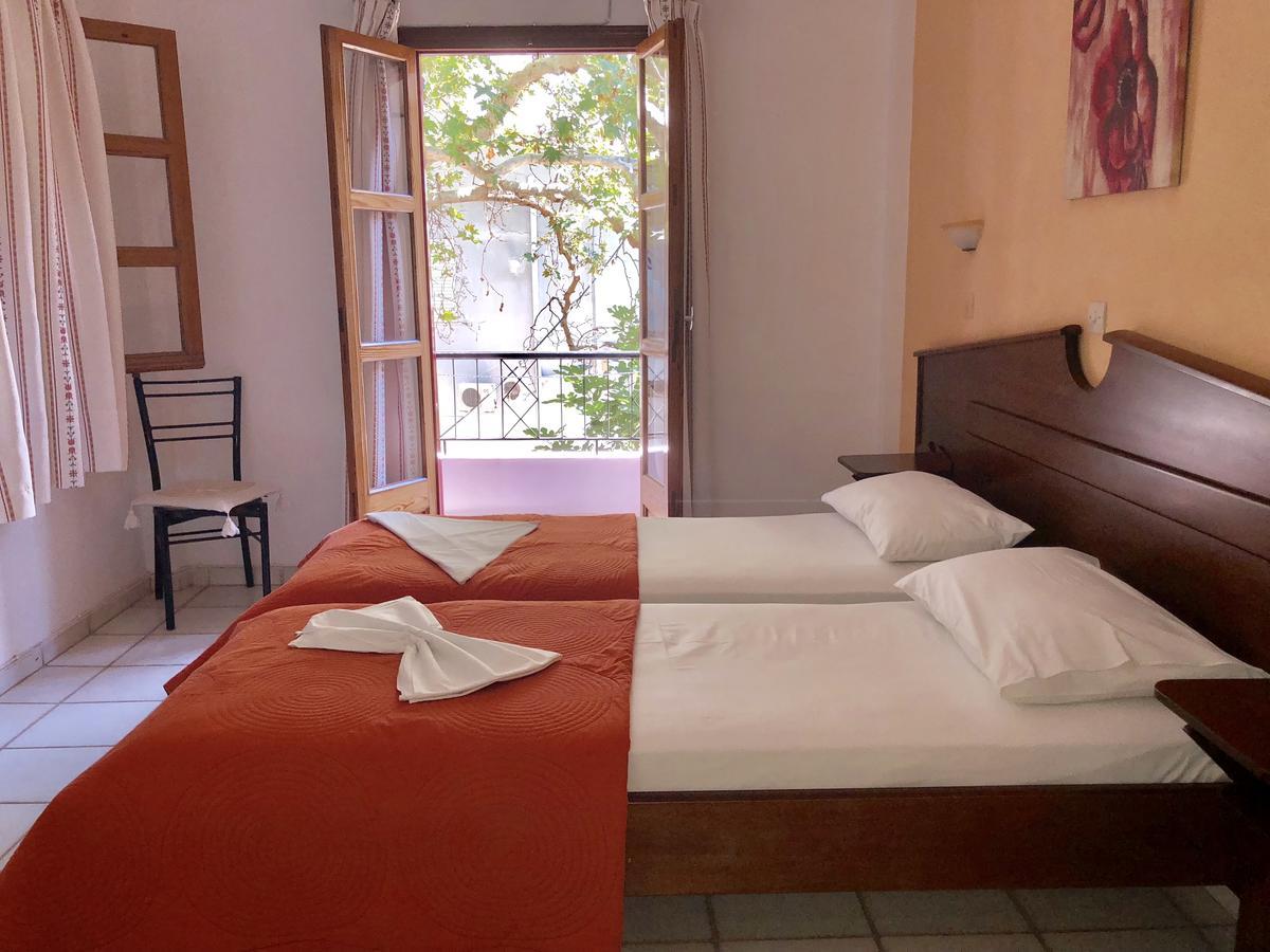Patras Rooms Est 1990 Φούρνοι Ικαρίας Εξωτερικό φωτογραφία